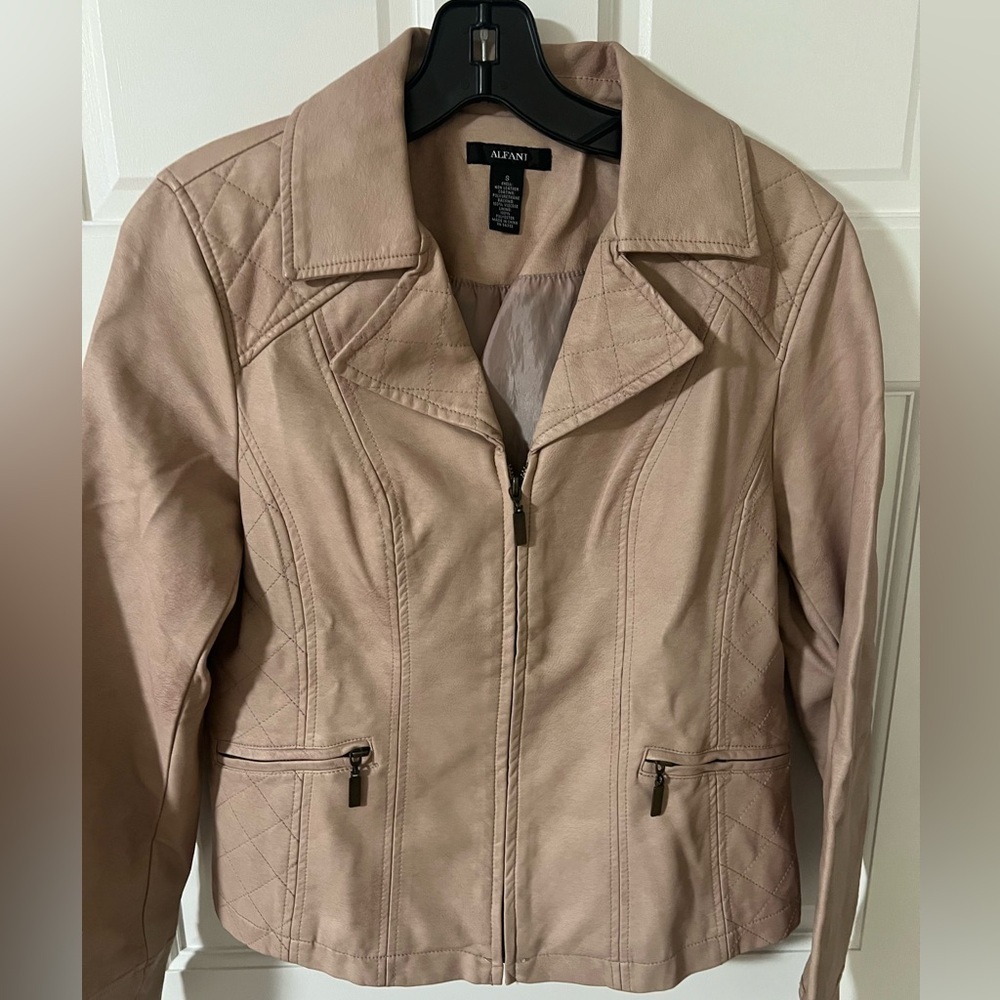 NWT Alfani Women’s Vegan Leather Moto Jacket Light taupe Size Small